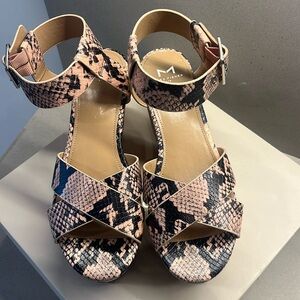 Marc fisher wedge sandals